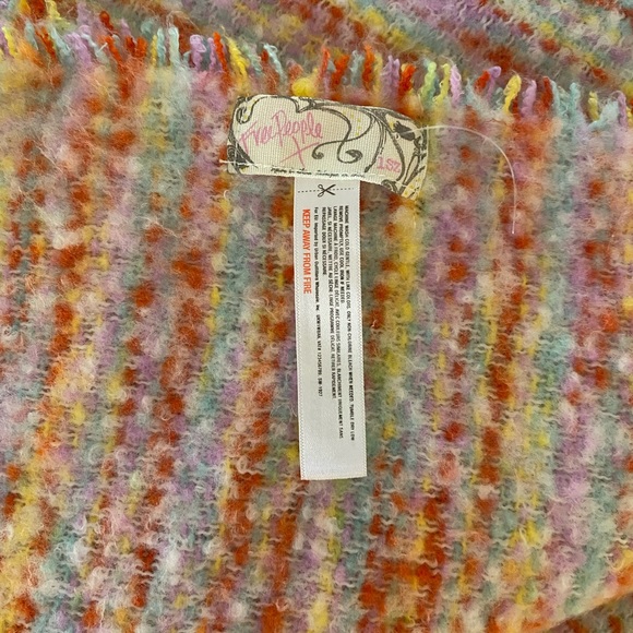 Free People Scarf - Picture 2 of 3